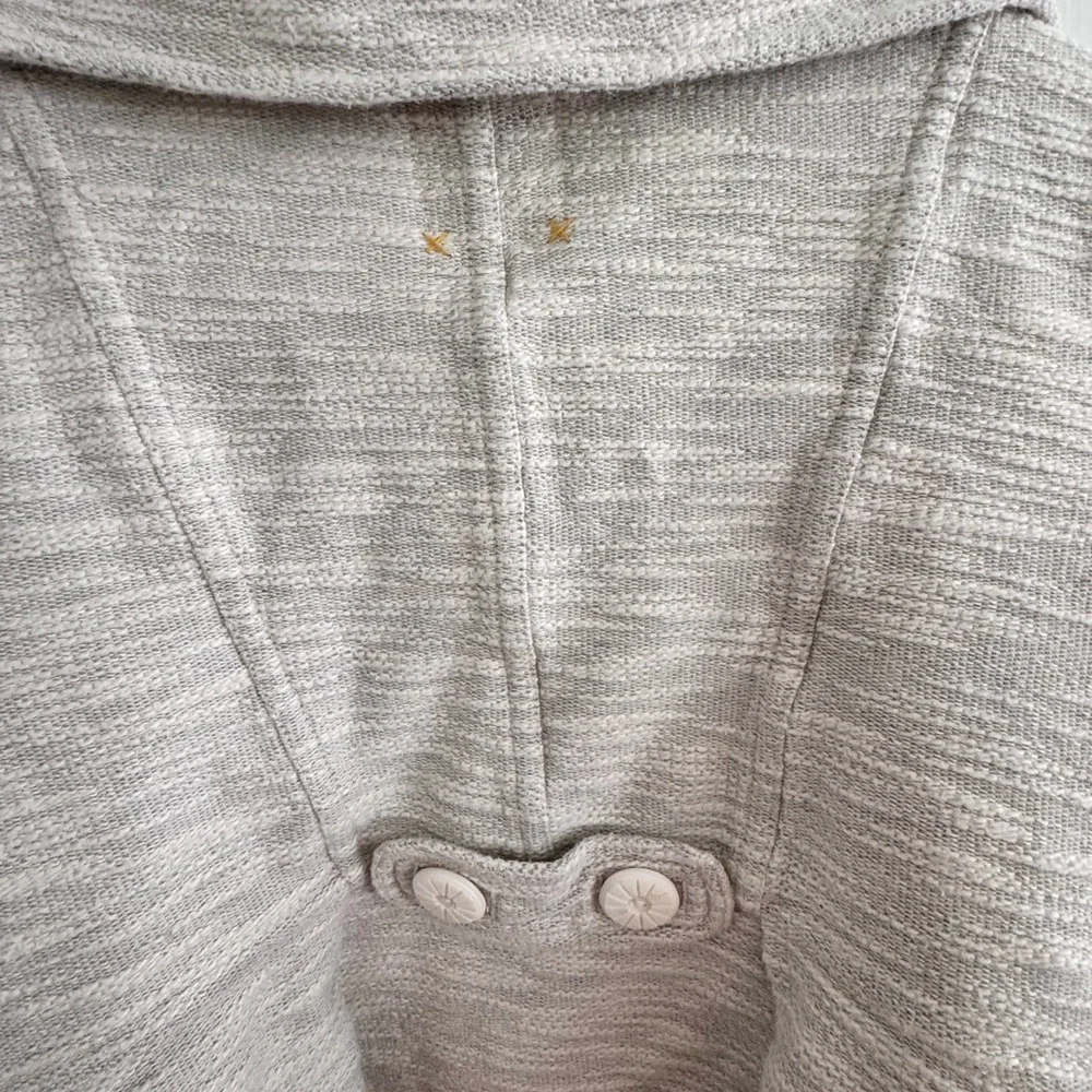 Textured Gray Button-Up Jacket - Picture 4 of 6